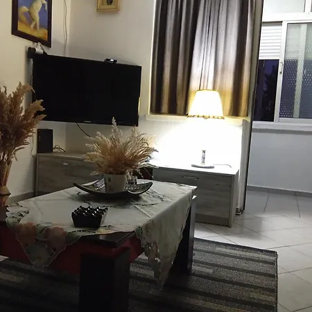 Too Cozzy Flat * Tirana