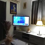 아파트 Too Cozzy Flat 티라나