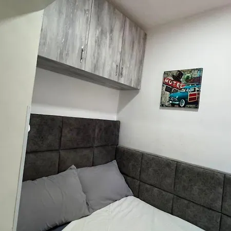 Appartamento Cozzy Tirana